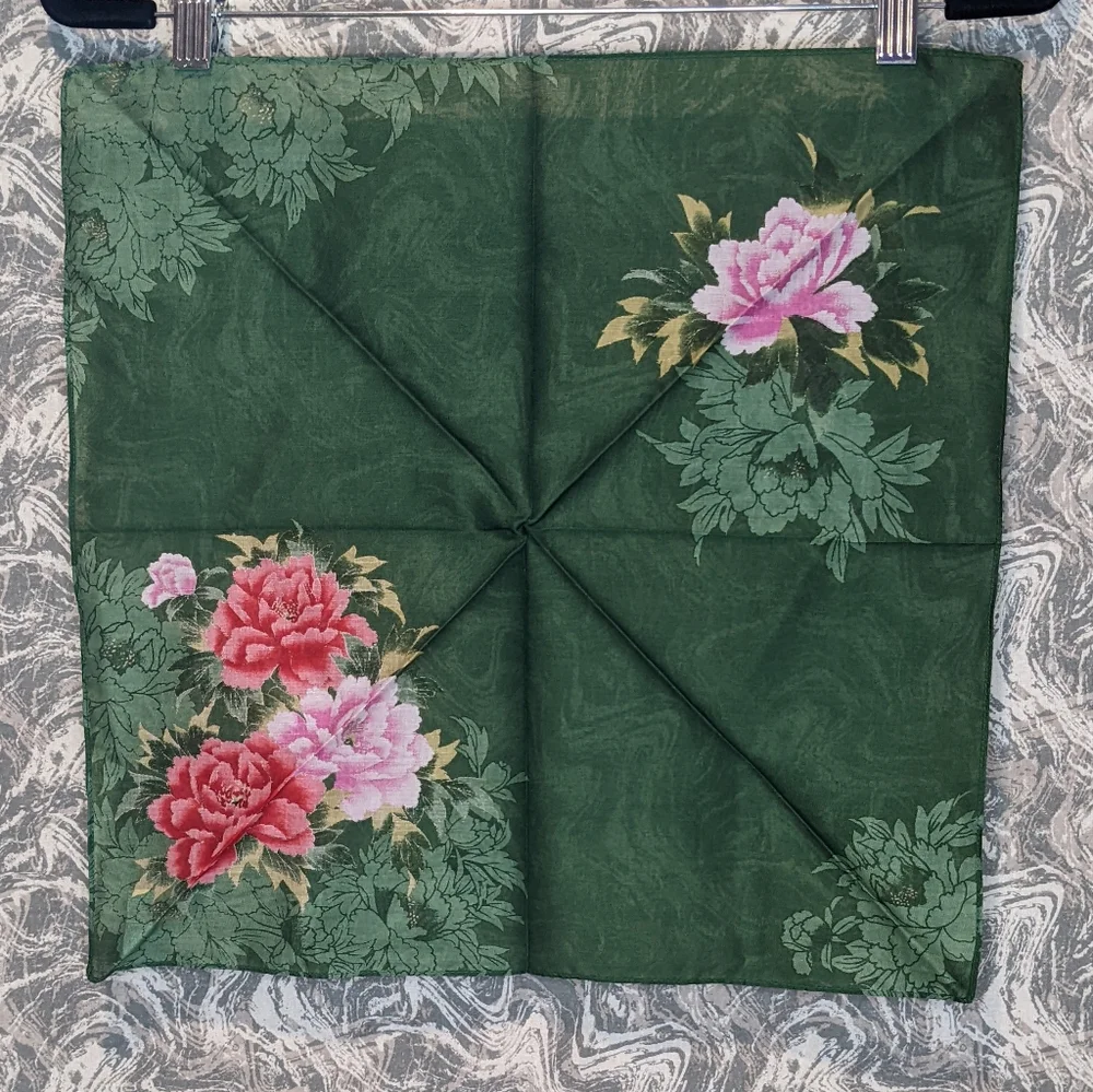 NWT Vintage Japanese Flower Handkerchief